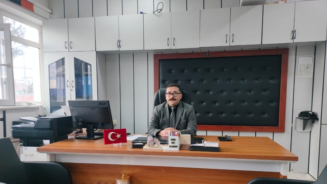 Okul Müdürümüz Mehmet Akif ŞAHİN' in Yarıyıl Tatil Mesajı